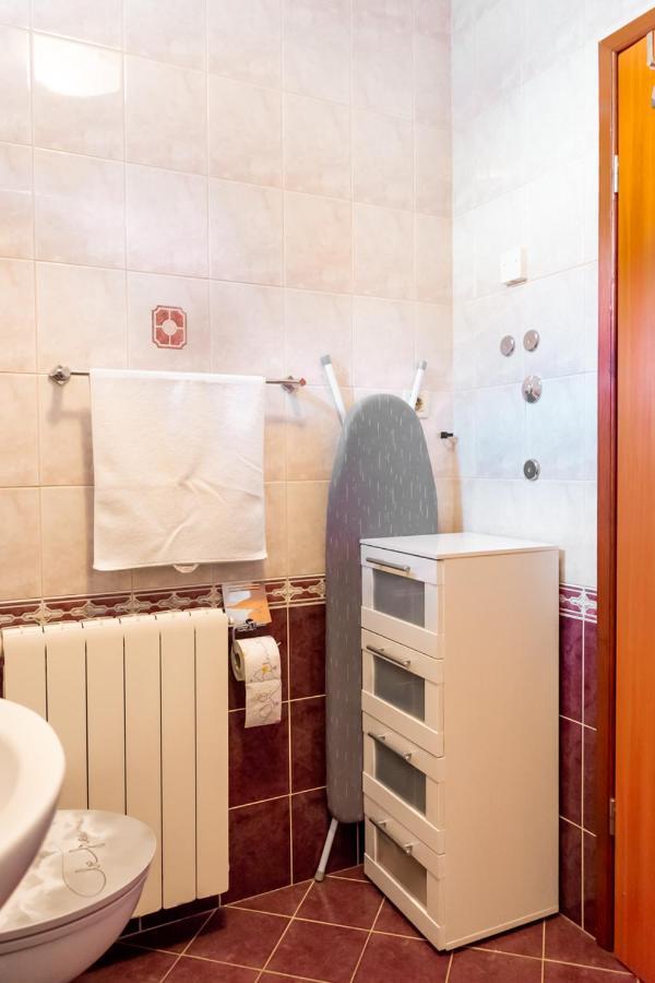 App Roko 2 Apartment โปเรช ภายนอก รูปภาพ